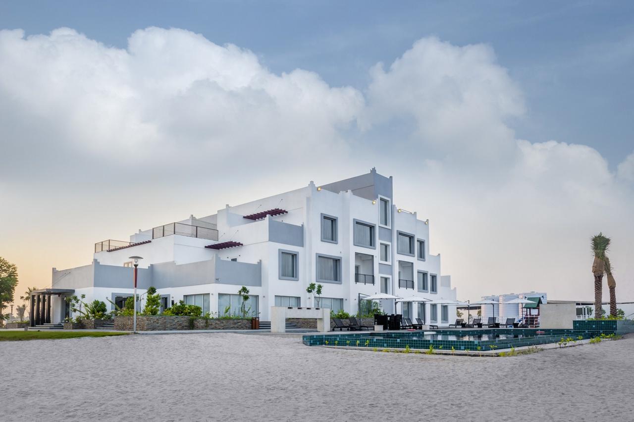 Pearl Hotel & Spa Umm al-Quwain Exterior photo