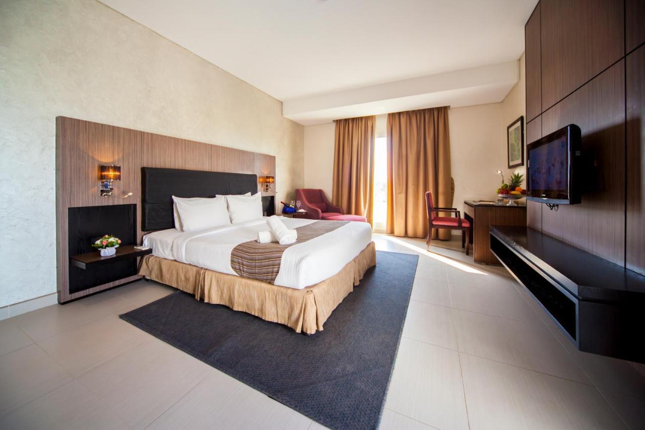 Pearl Hotel & Spa Umm al-Quwain Exterior photo